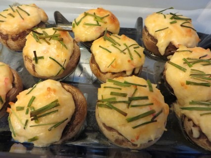 Quick And Easy Crab Stuffed Mushrooms Appetizer Recipe (2)