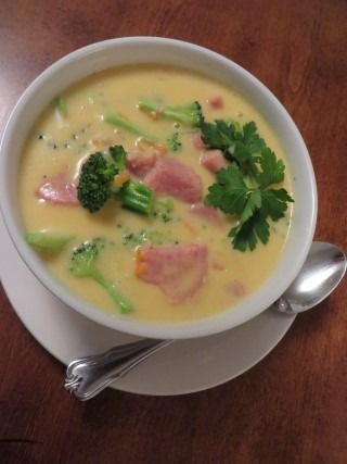 Broccoli Beer Cheese Soup With Ham Recipe (5)