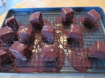 Chocolate Rasberry Pound Cake Mini Desserts 030 (Mobile)