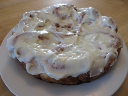 Cinnamon Caramel Rolls With Almond Frosting 063 (Mobile)