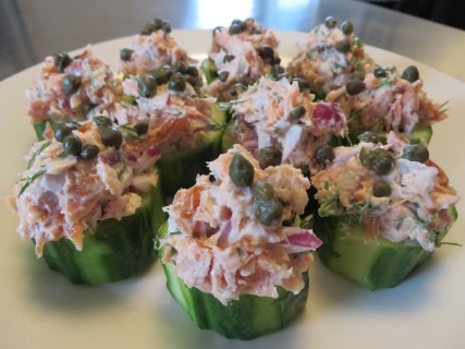 Smoked Salmon Cucumber Cups 023 (Mobile)
