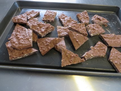Salted Chocolate Toffee Bark Recipe 046 (Mobile)