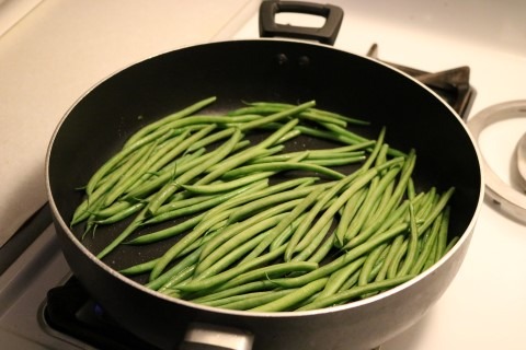 One Skillet Chicken And Green Beans Recipe 017 (Mobile)
