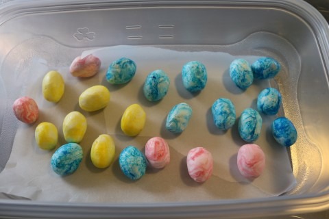Candy Easter Egg Nests Recipe 040 (Mobile)