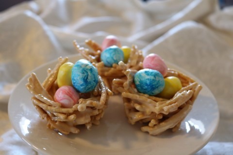 Candy Easter Egg Nests Recipe 095 (Mobile)